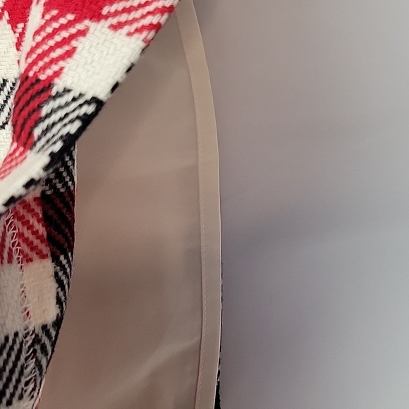 Talbots Mini Check Plaid Wool Blend Skirt Cream, Black & Red Size 6 - Picture 5 of 10